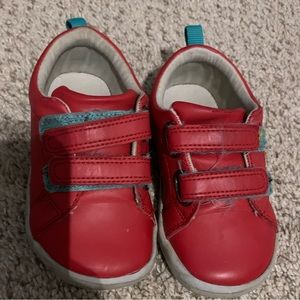 Red size 8 Ten Little toddler sneakers